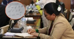 संसदमा नयाँ संस्कार : विधेयक पारित गर्दा सांसदहरूको पनि हस्ताक्षर